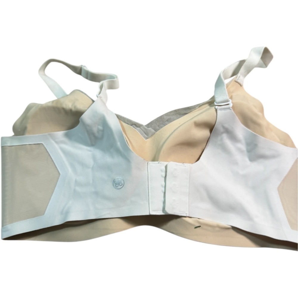 Honeylove White Wireless Molding Bra - Picture 2 of 6